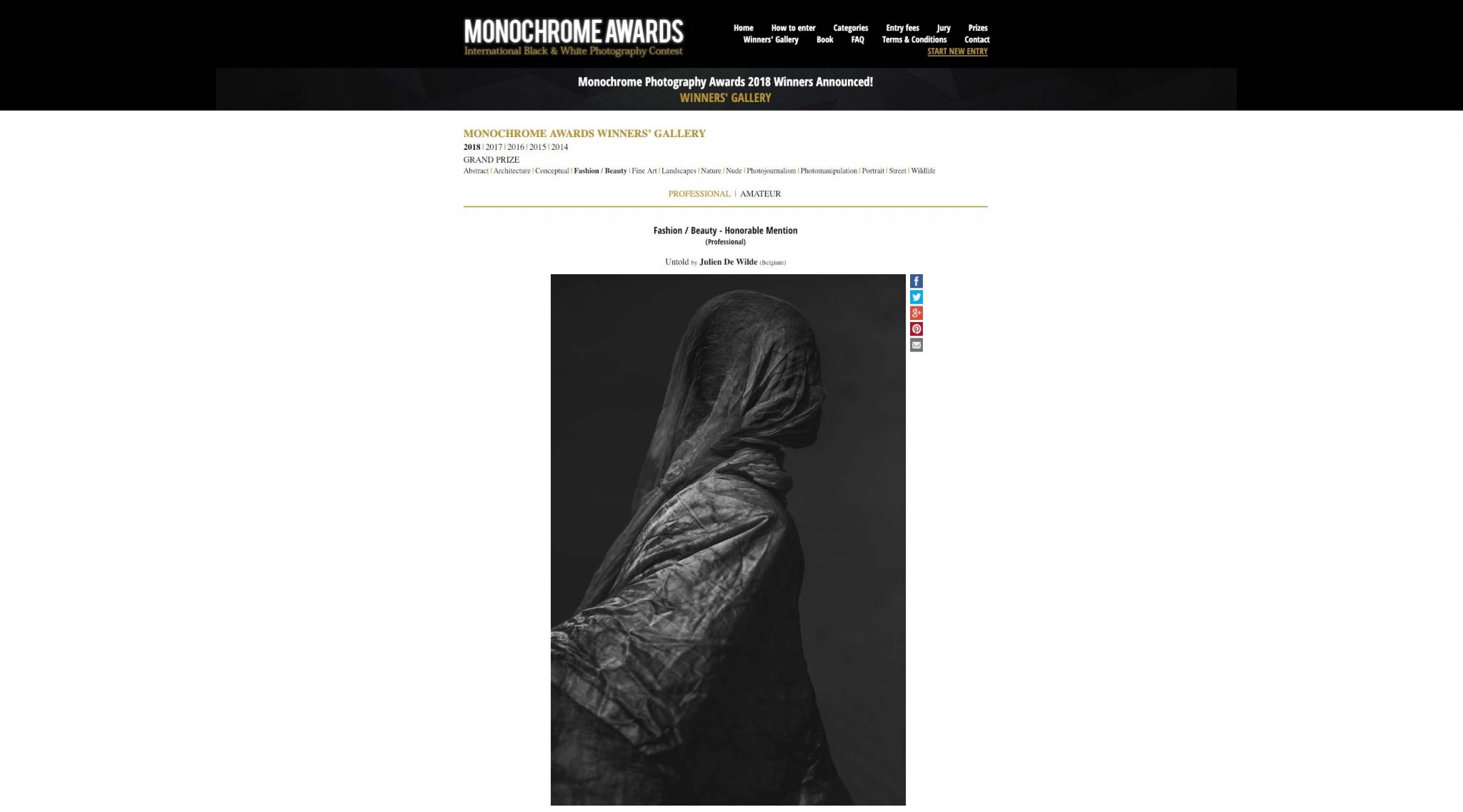 Julien De Wilde Photographer Winner Monochrome Awards